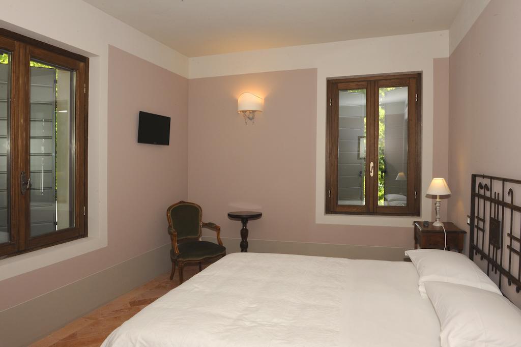 La Finestra Sul Po - Agriturismo Monticelli d'Ongina Room photo